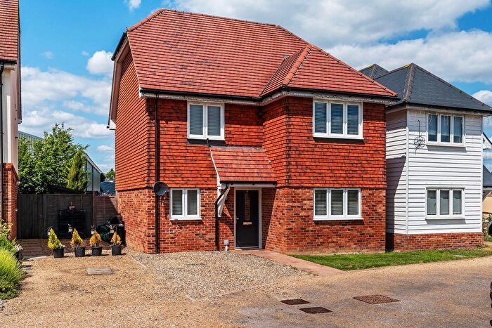 4 Bedroom Detached House For Sale In Weald Gardens, Four Elms Road, Edenbridge, Kent, TN8