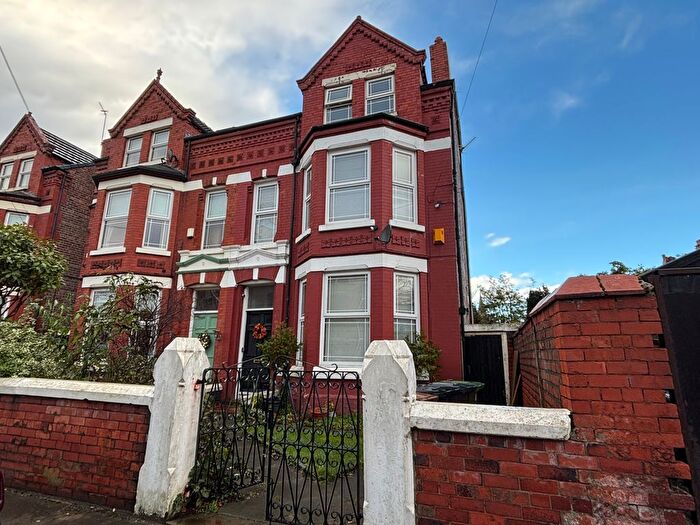 7 Bedroom Semi-Detached House For Sale In Oxford Avenue, Bootle, L20