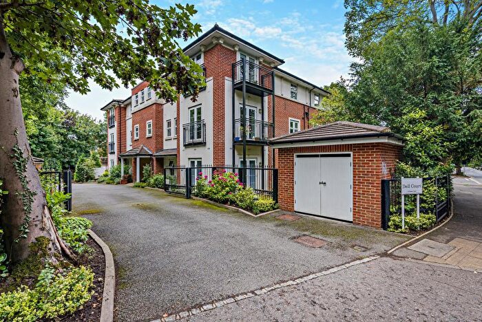 2 Bedroom Flat To Rent In Dell Court, Northwood, HA6