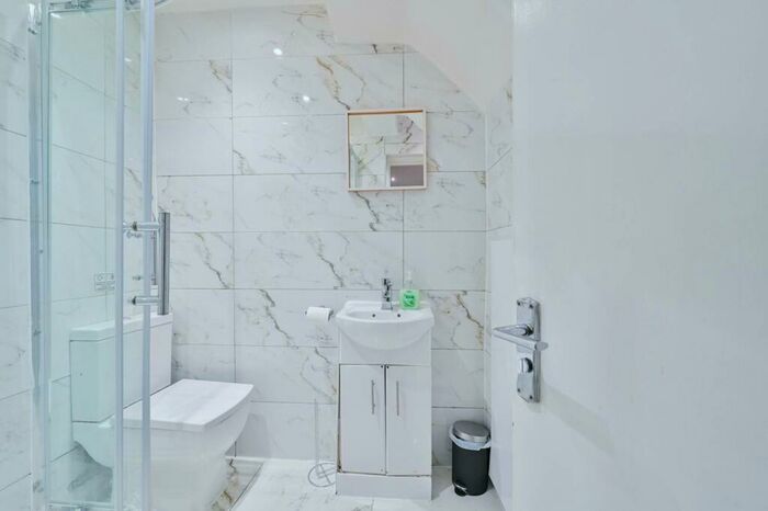 Studio To Rent In Eversholt Street, Mornington Crescent, London, NW1