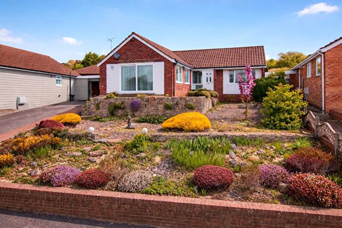 3 Bedroom Detached Bungalow For Sale In Bassett, Southampton, SO16