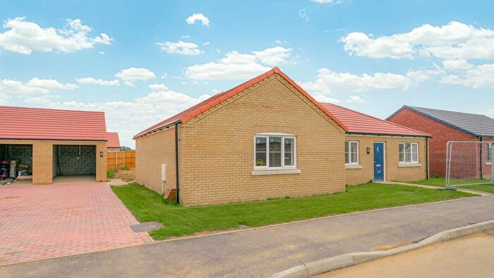 3 Bedroom Detached Bungalow For Sale In The Elms, Emneth, Wisbech, Norfolk, PE14