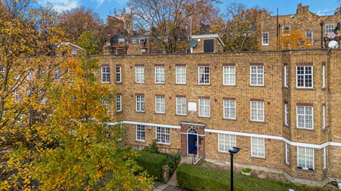 3 Bedroom Flat For Sale In Myddelton Passage, EC1R