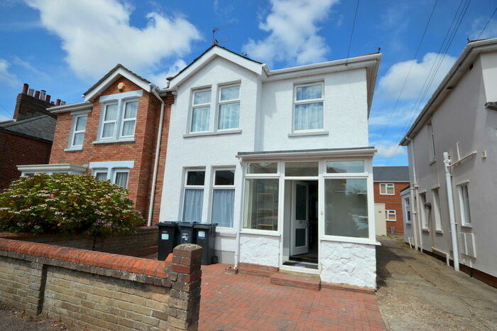 5 Bedroom Detached House To Rent In Malmesbury Park Road, Charminster, BH8