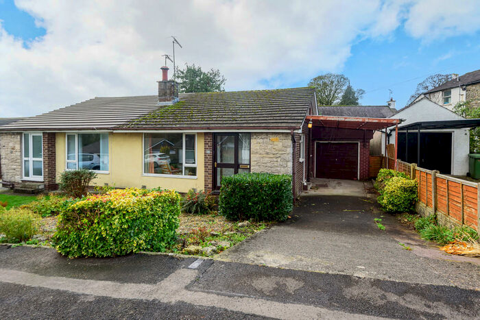 2 Bedroom Semi-Detached Bungalow For Sale In Enyeat Road, Endmoor, LA8