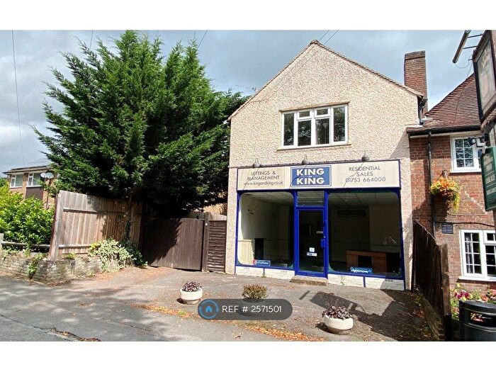 2 Bedroom Flat To Rent In Hollybush Hill, Stoke Poges, Slough, SL2