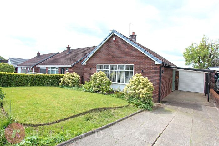 2 Bedroom Detached Bungalow To Rent In Scarfield Drive, Norden, Rochdale, OL11
