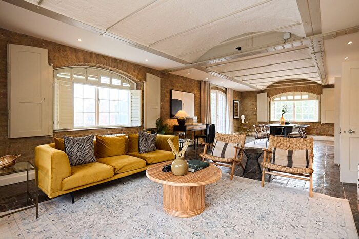 4 Bedroom Flat For Sale In St. Katharine Docks, Wapping, E1W
