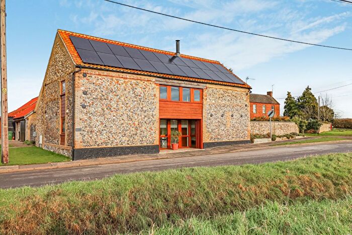 4 Bedroom Barn Conversion For Sale In White Hart Street, Foulden, Thetford, Norfolk, IP26