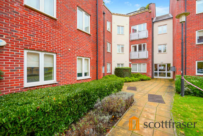 3 Bedroom Apartment To Rent In Beech Road, Headington, OX3