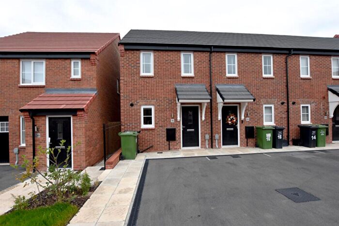 2 Bedroom End Of Terrace House For Sale In Woodington Drive, Stonebow Village, Leicester, LE12