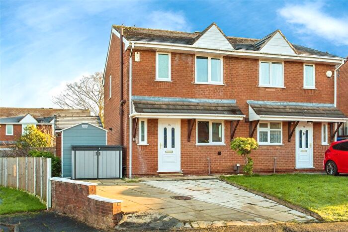 3 Bedroom Semi Detached House For Sale In Long Meadows, Chorley, Lancashire, PR7