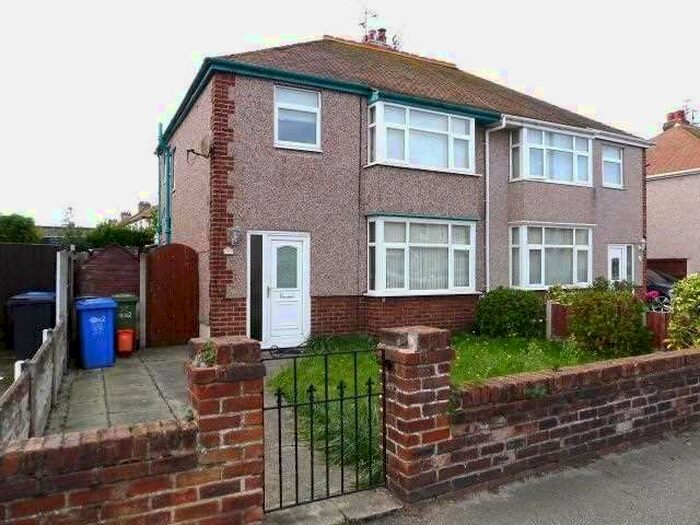 3 Bedroom Semi-Detached House To Rent In Elwy Drive, Rhyl, LL18