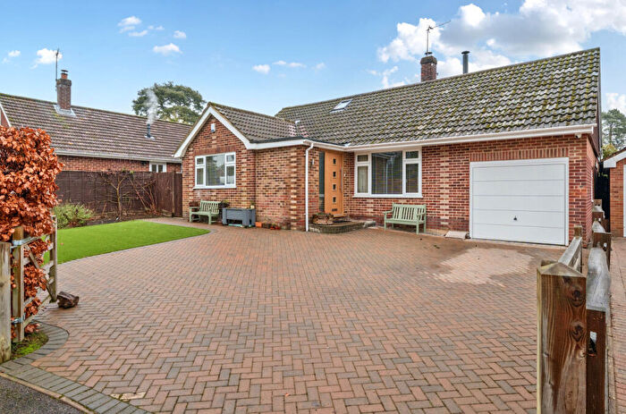 3 Bedroom Bungalow For Sale In Heathlands Road, Chandler's Ford, Eastleigh, Hampshire, SO53