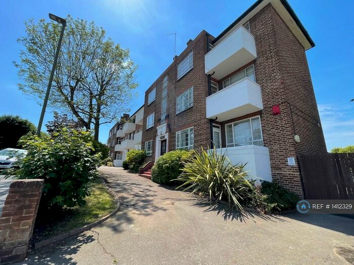 2 Bedroom Flat To Rent In Sydney Road, London, N10