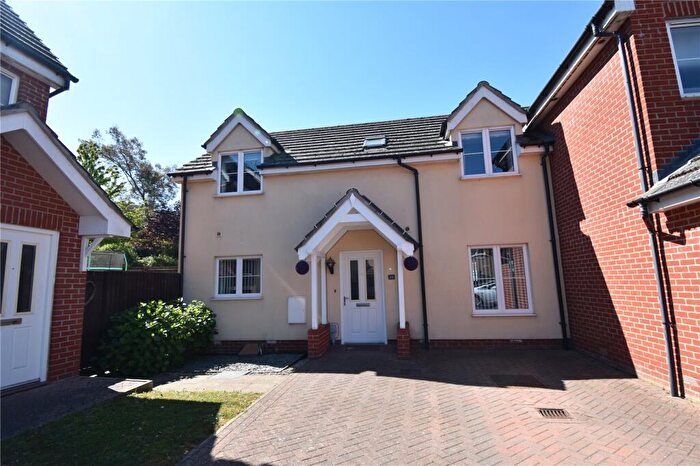 3 Bedroom End Of Terrace House For Sale In Yorktown Close, Dovercourt, Harwich, Essex, CO12