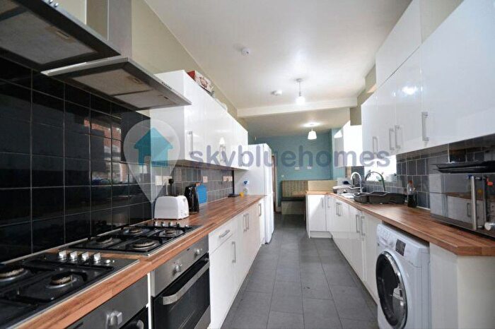7 Bedroom Terraced House To Rent In Hamilton Street, Leicester, LE2