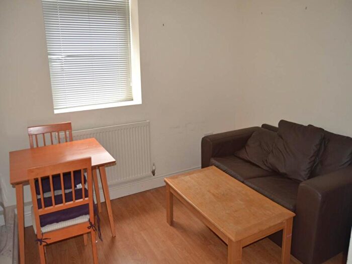 1 Bedroom Flat To Rent In Russell Street, Roath, Cardiff, CF24