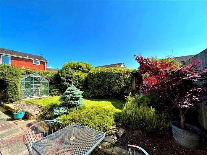 3 Bedroom Semi-Detached House For Sale In Highfield Drive, Crank, WA11