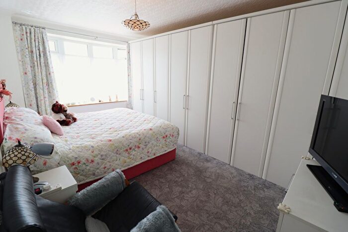 2 Bedroom Semi-Detached Bungalow For Sale In Fulford Drive, Eastwood, Leigh-On-Sea, SS9
