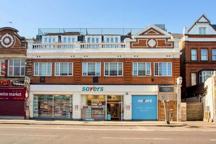 Studio To Rent In Luminaire Apartments, Kilburn, NW6