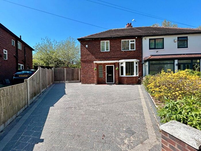 3 Bedroom Semi-Detached House For Sale In Shandon Avenue, Northenden, M22