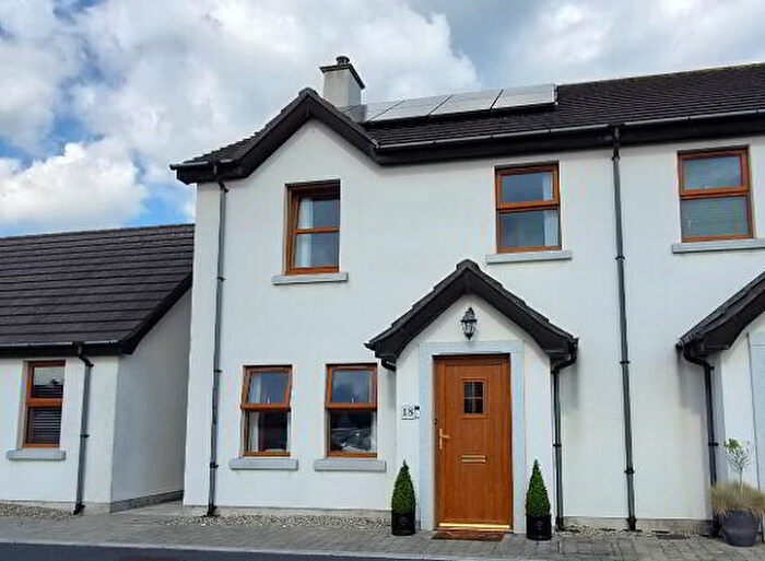3 Bedroom Semi-Detached House For Sale In Lisnavale, Kilkeel, BT34