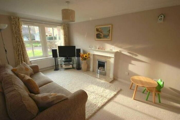 3 Bedroom Detached House To Rent In Seathwaite Close, Nottingham, NG2