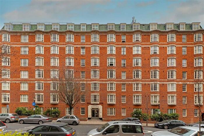 1 Bedroom Flat To Rent In Queensway, London, W2