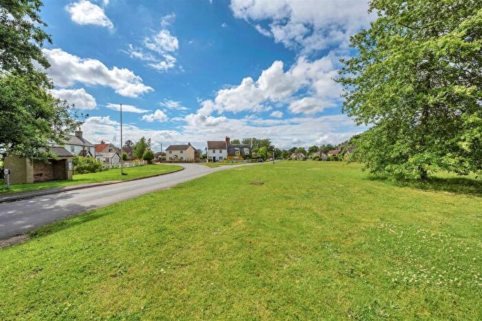 4 Bedroom Detached House For Sale In The Green, Tostock, IP30