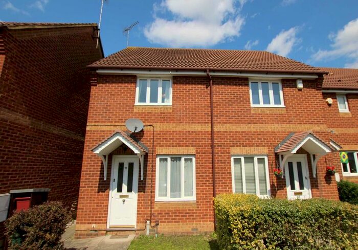 2 Bedroom Terraced House To Rent In Varsity Drive, Twickenham, TW1