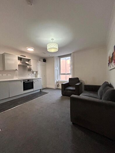 2 Bedroom Flat To Rent In Peddie Street, Dundee, DD1