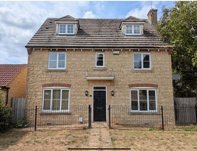 4 Bedroom Detached House To Rent In Bream Close, Calne, Wiltshire, SN11