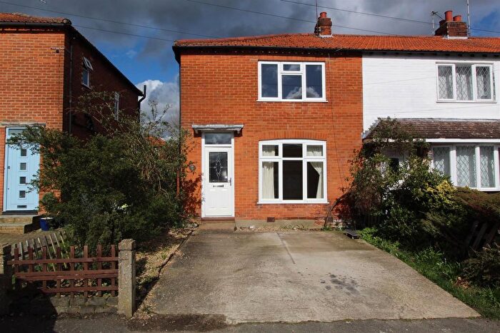 3 Bedroom Property To Rent In Willson Road, Englefield Green, Egham, TW20