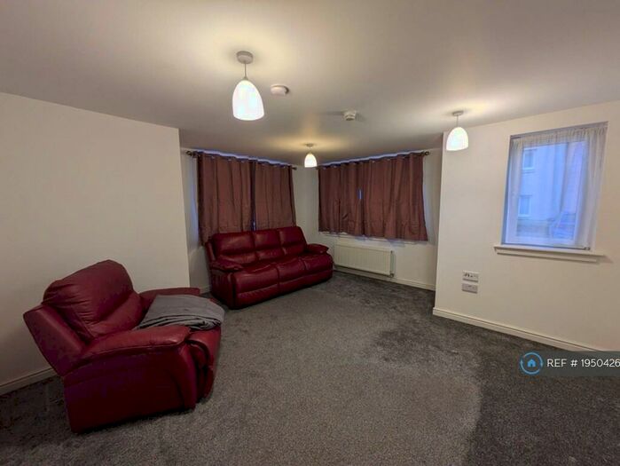 2 Bedroom Flat To Rent In Torwood Crescent, Edinburgh, EH12