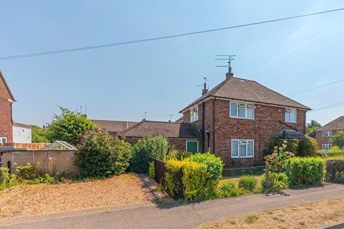 3 Bedroom Semi-Detached House For Sale In Finch Crescent, Leighton Buzzard, LU7