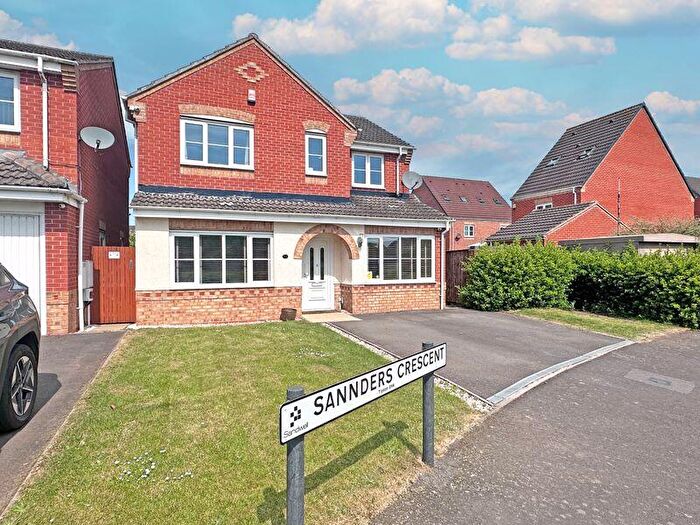 4 Bedroom Detached House For Sale In Sannders Crescent, Dudley Port, Tipton, DY4