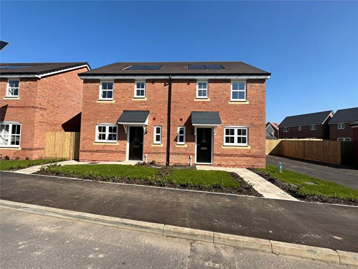 2 Bedroom Detached House For Sale In St Peters Place, Salisbury, Wiltshire, SP2