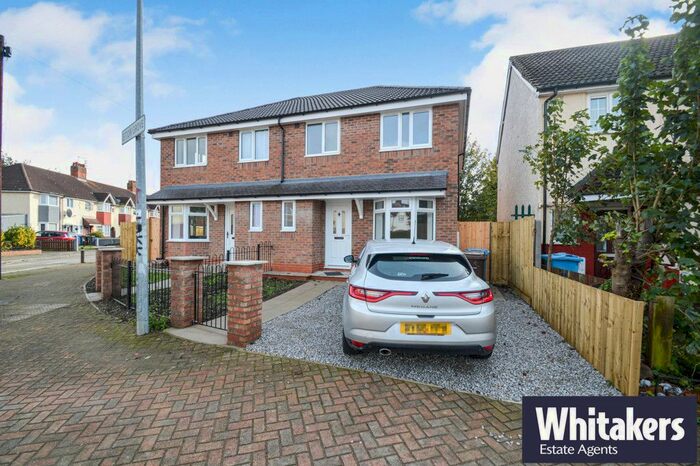 3 Bedroom Semi-Detached House To Rent In Etton Grove, Hull, HU6