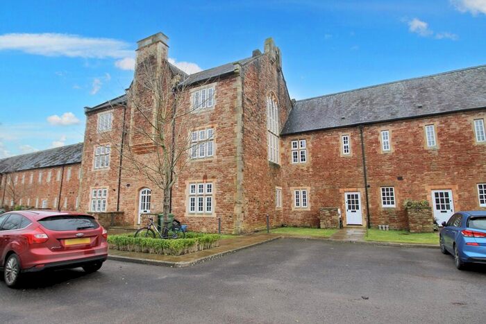 2 Bedroom Flat For Sale In Lower Chapel Court, South Horrington, Wells, Somerset, BA5