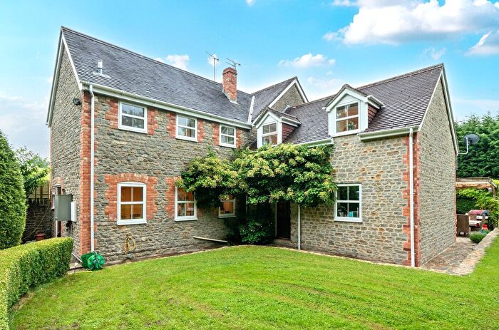 4 Bedroom Semi-Detached House For Sale In Holton, Wincanton, Somerset, BA9