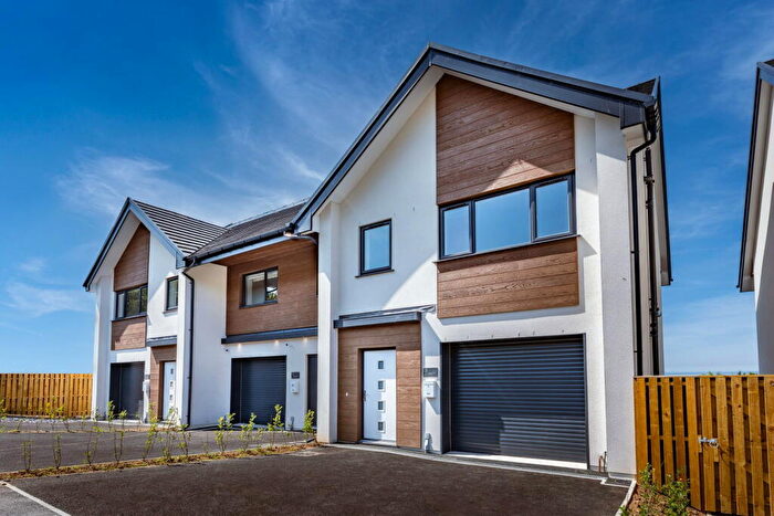 3 Bedroom Town House For Sale In Galwad Y Mor, Penmaenmawr, LL34