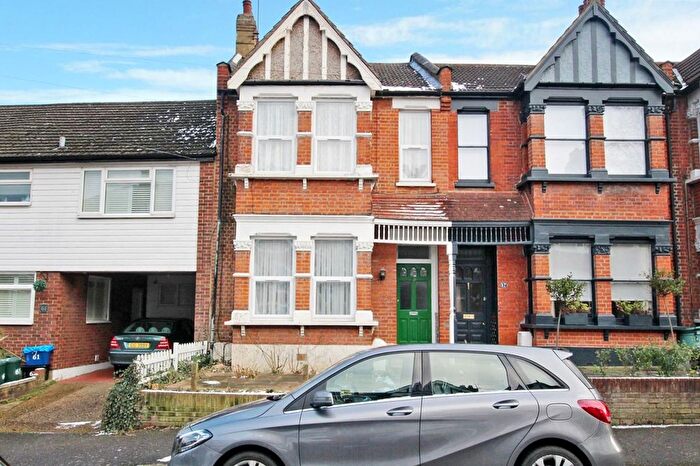4 Bedroom Terraced House To Rent In Wynndale Road, London, E18