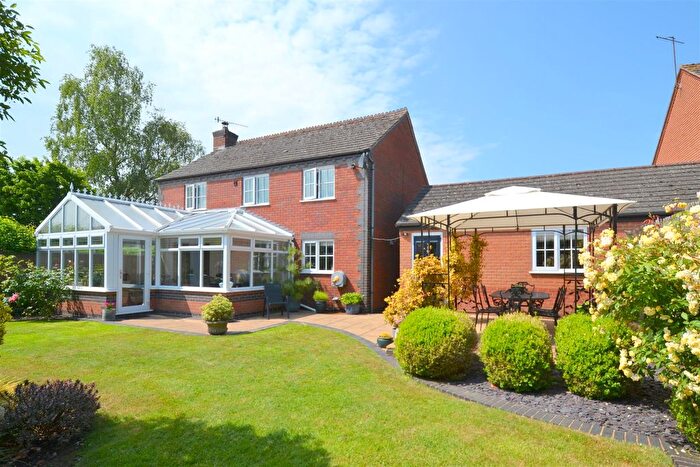 4 Bedroom Detached House For Sale In Milestone Road, Upton Upon Severn, Worcester, WR8