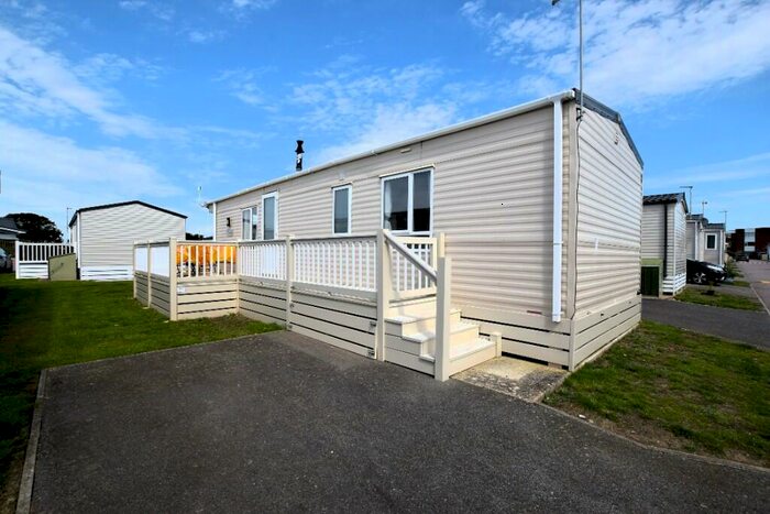 2 Bedroom Caravan For Sale In Eastbourne Road, BN24