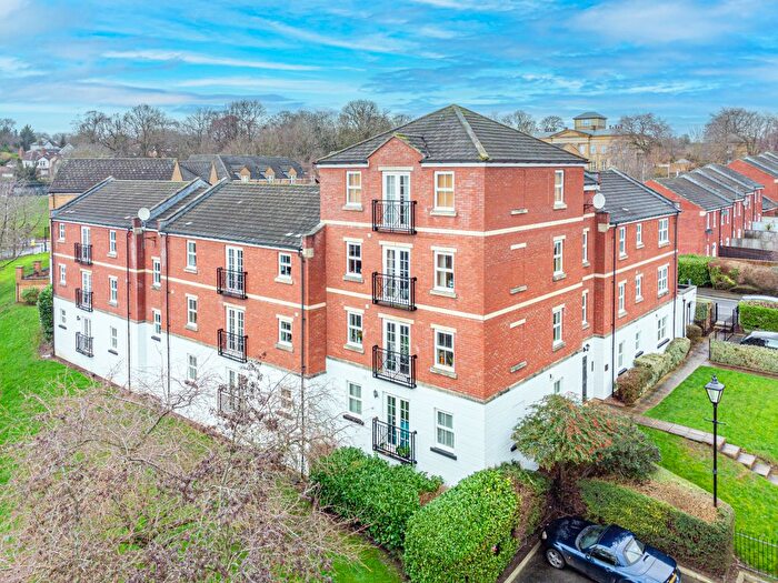 2 Bedroom Flat For Sale In Oldfield Court, Chapel Allerton, LS7