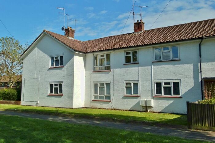 2 Bedroom Flat To Rent In Tilgate, Crawley RH10