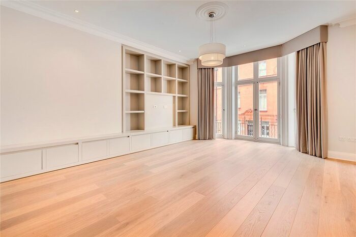 2 Bedroom Flat To Rent In Hans Road, Knightsbridge, SW3