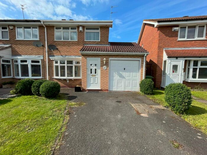 3 Bedroom Semi-Detached House To Rent In Markham Croft, Wolverhampton, WV9