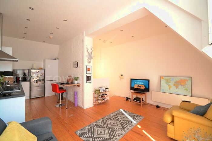 2 Bedroom Maisonette To Rent In Schoolyard House, Bloomfield Road, Woolwich, SE18